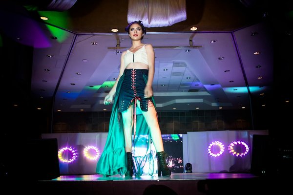 L'Alliance Intemporelle : Quand le Vintage Rencontre le Luxe avec Éloquence